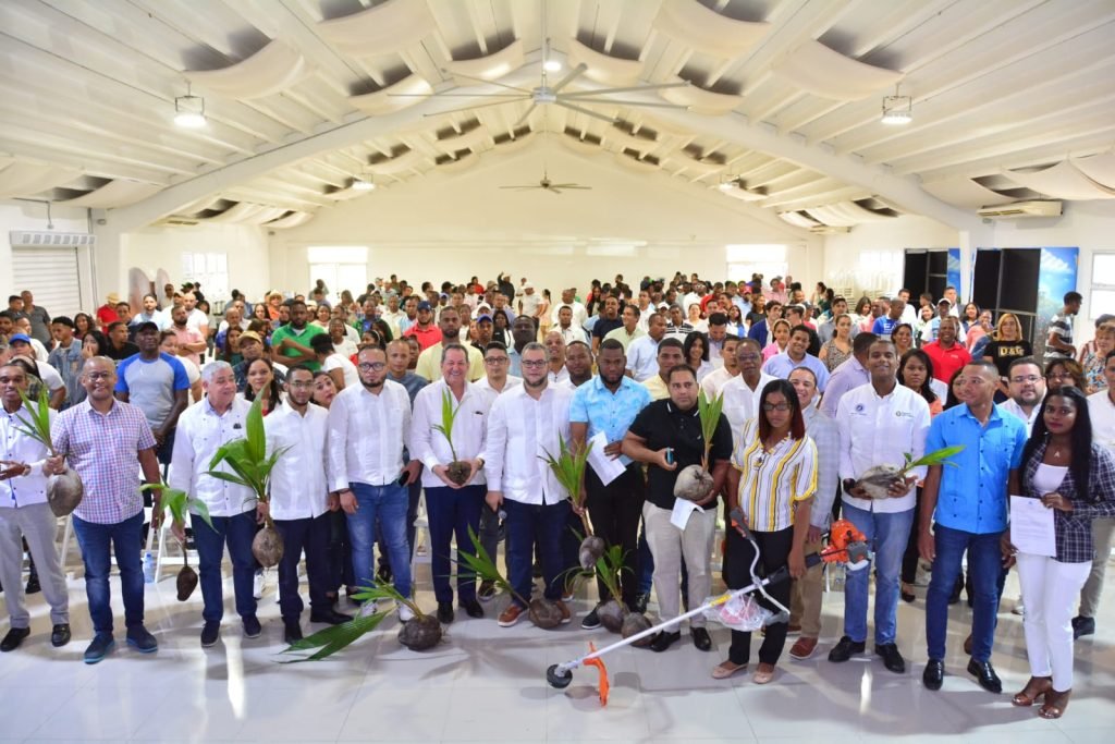FEDA concentra 700 coordinadores del Programa RD Emprende
