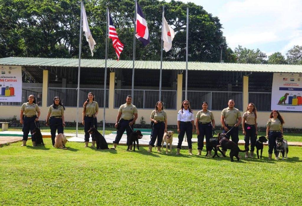 Agricultura y OIRSA inauguran primer curso de entrenamiento de unidades caninas