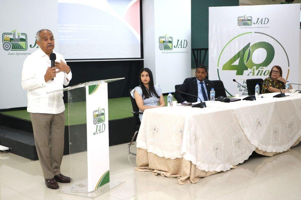 JAD inauguró su ciclo de conferencias hablemos de innovación