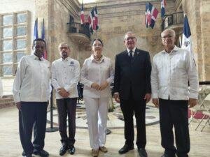 Concluye agosto con solemne conmemoración del 163 aniversario de la Restauración de la República